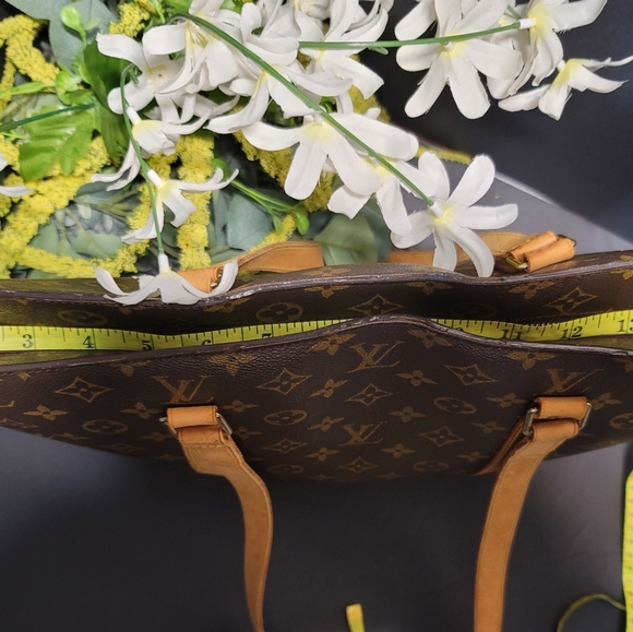 The Iconic Louis Vuitton Babylone Tote - Picture 5 of 14